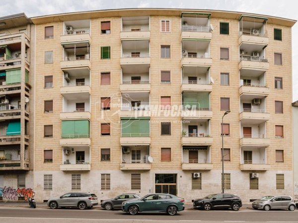 appartamento in vendita a Milano in zona Vigentino
