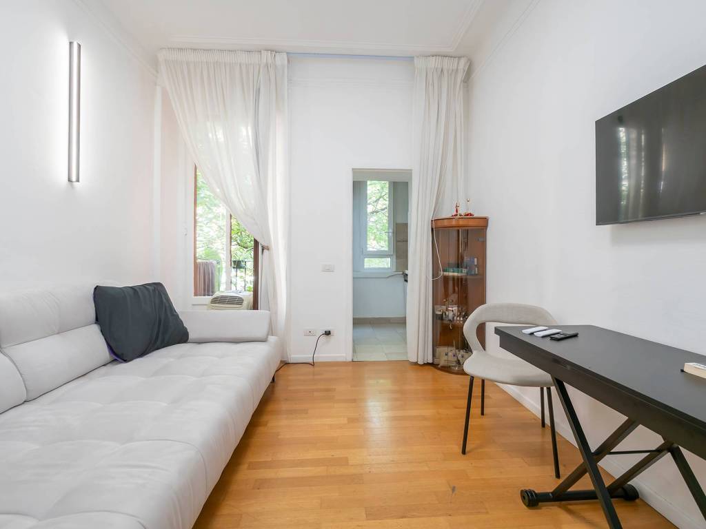 appartamento in vendita a Milano in zona Città Studi