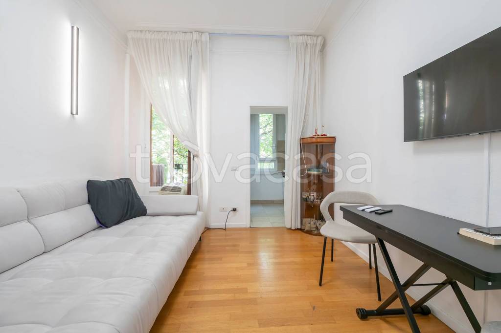 appartamento in vendita a Milano in zona Città Studi