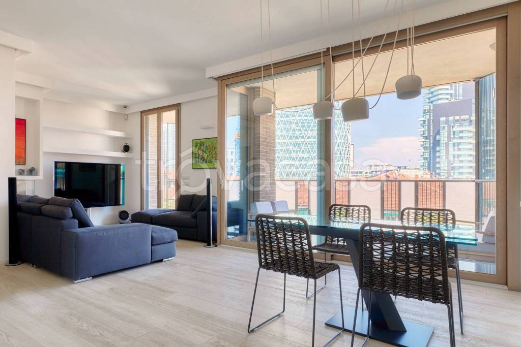 appartamento in vendita a Milano in zona Porta Garibaldi