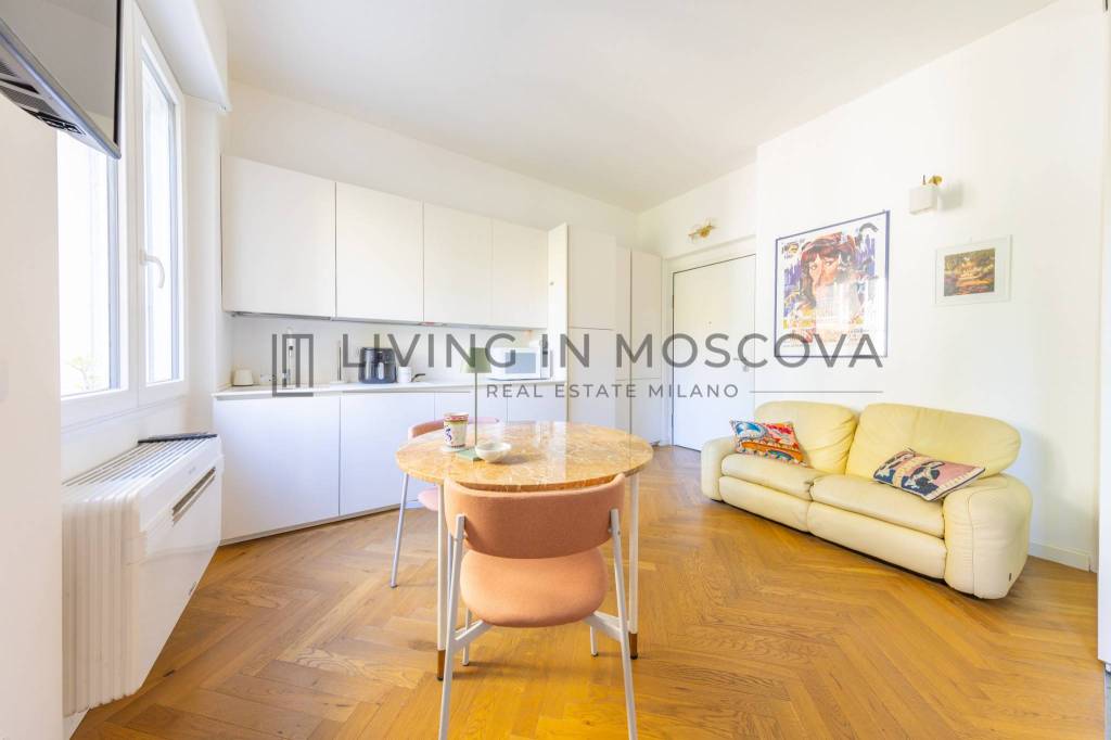 appartamento in vendita a Milano in zona Porta Garibaldi