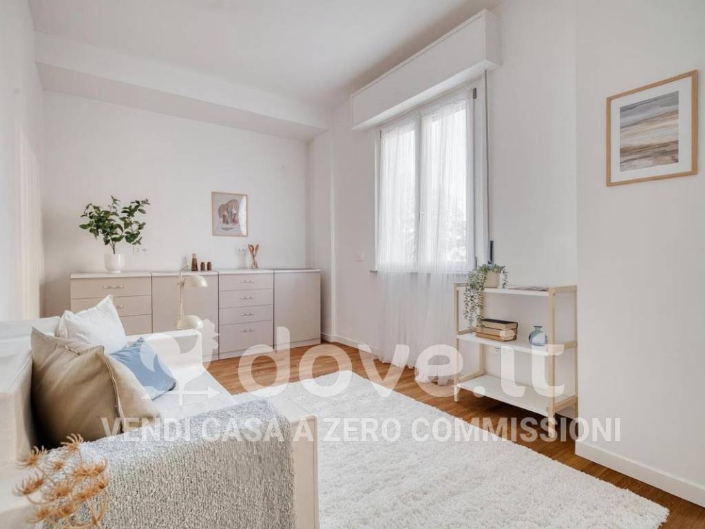 appartamento in vendita a Milano in zona Lorenteggio