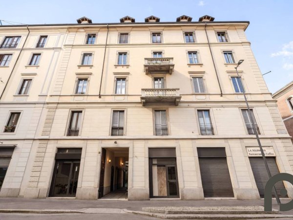 appartamento in vendita a Milano in zona Guastalla