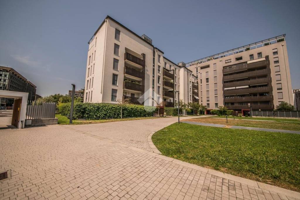 appartamento in vendita a Milano in zona Santa Giulia