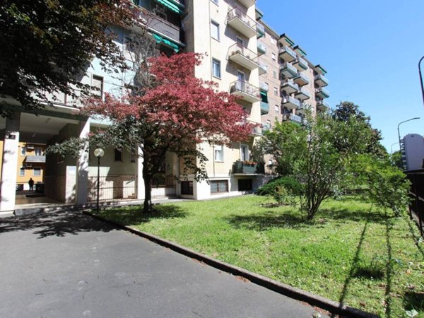 appartamento in vendita a Milano in zona Affori