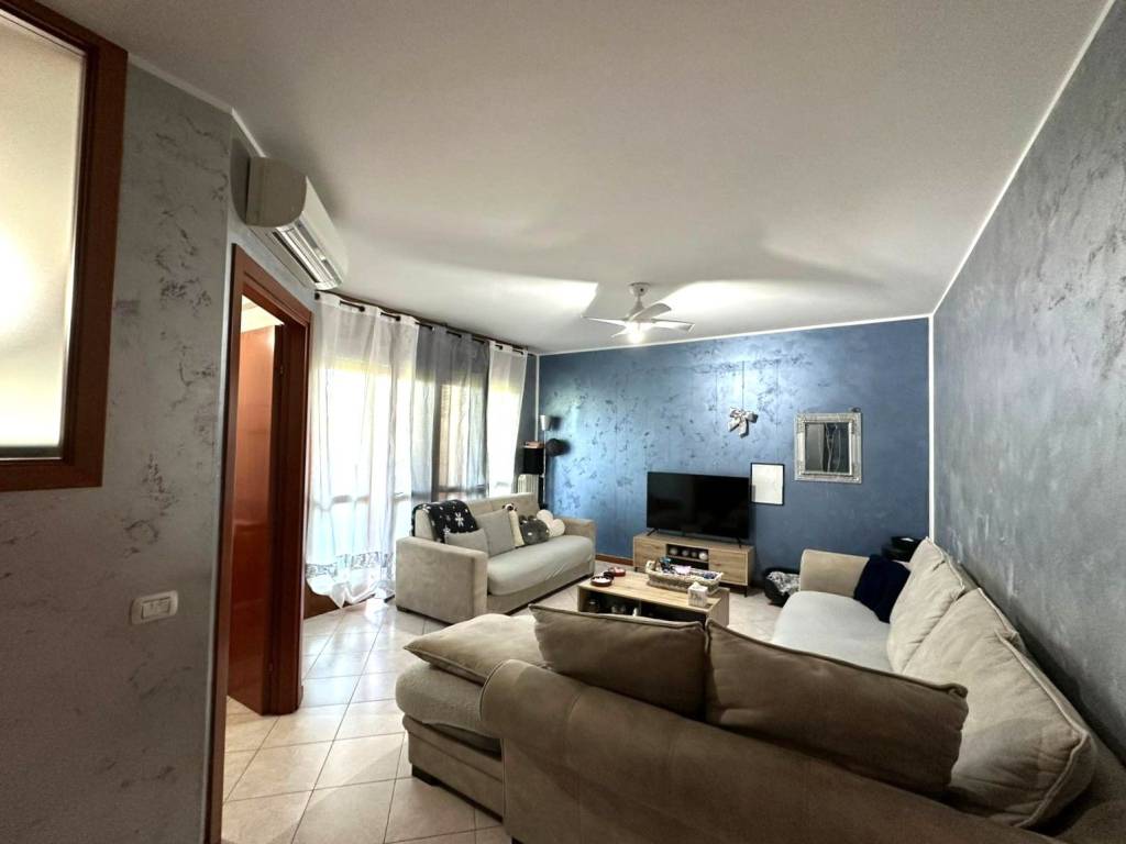 appartamento in vendita a Milano in zona Chiesa Rossa