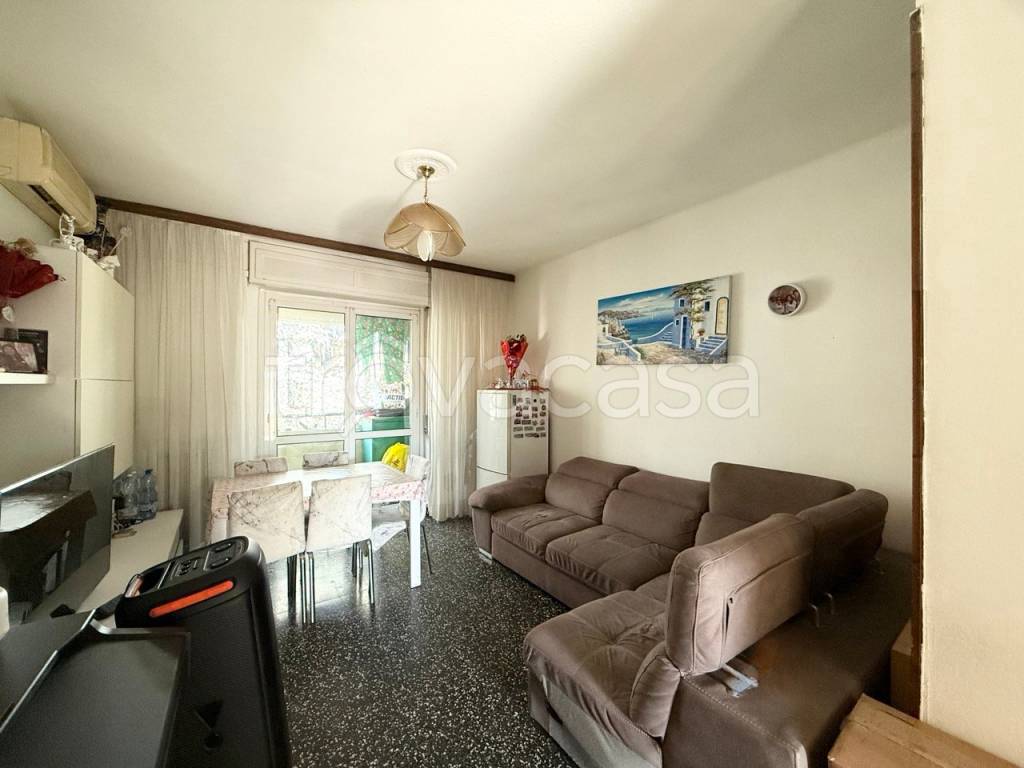 appartamento in vendita a Milano in zona Prato Centenaro