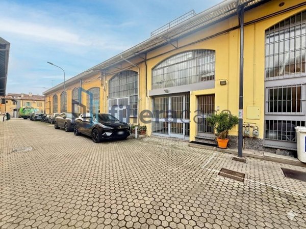 appartamento in vendita a Milano in zona Barona