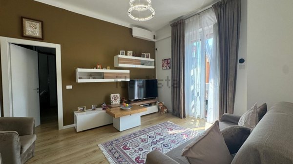 appartamento in vendita a Milano in zona Stadera