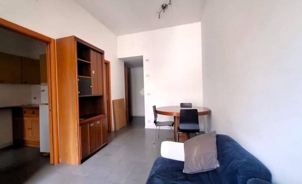 appartamento in vendita a Milano in zona Dergano