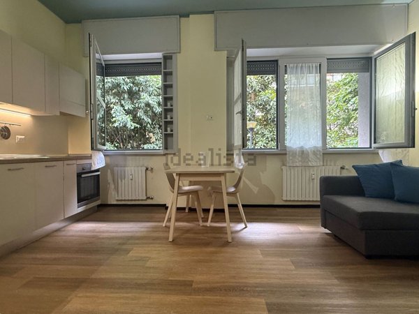 appartamento in vendita a Milano in zona Maggiolina