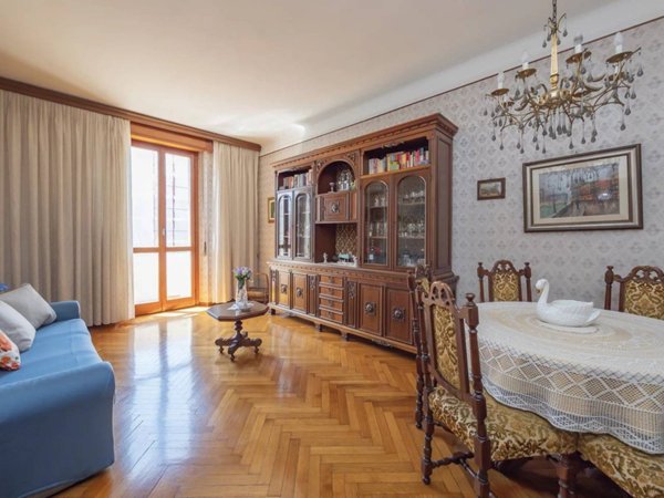 appartamento in vendita a Milano in zona Città Studi