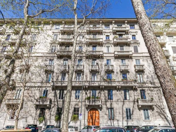 appartamento in vendita a Milano in zona Porta Venezia