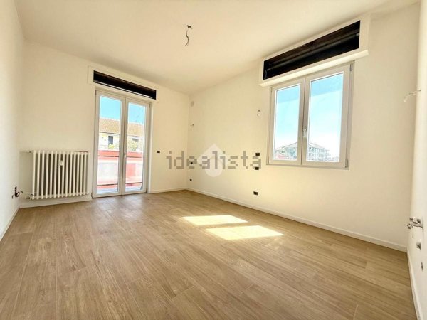 appartamento in vendita a Milano in zona Famagosta