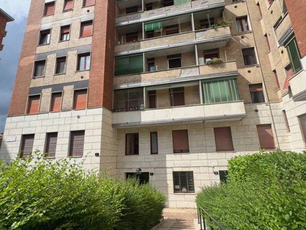 appartamento in vendita a Milano in zona Corvetto