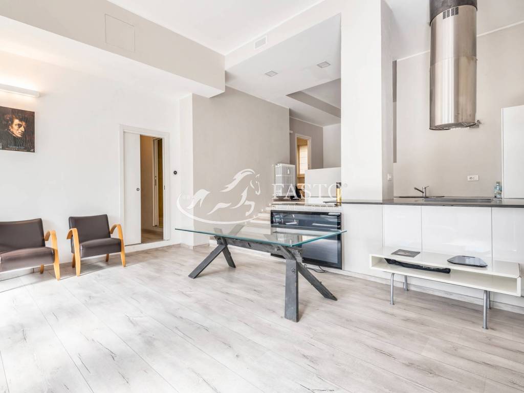 appartamento in vendita a Milano in zona Centro Direzionale
