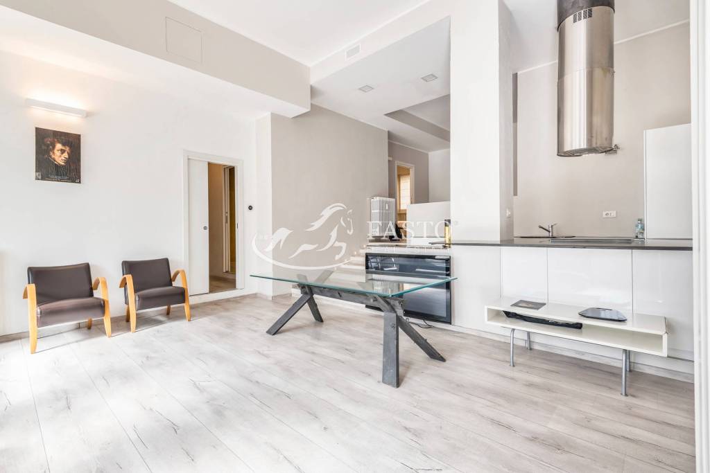 appartamento in vendita a Milano in zona Stazione Centrale