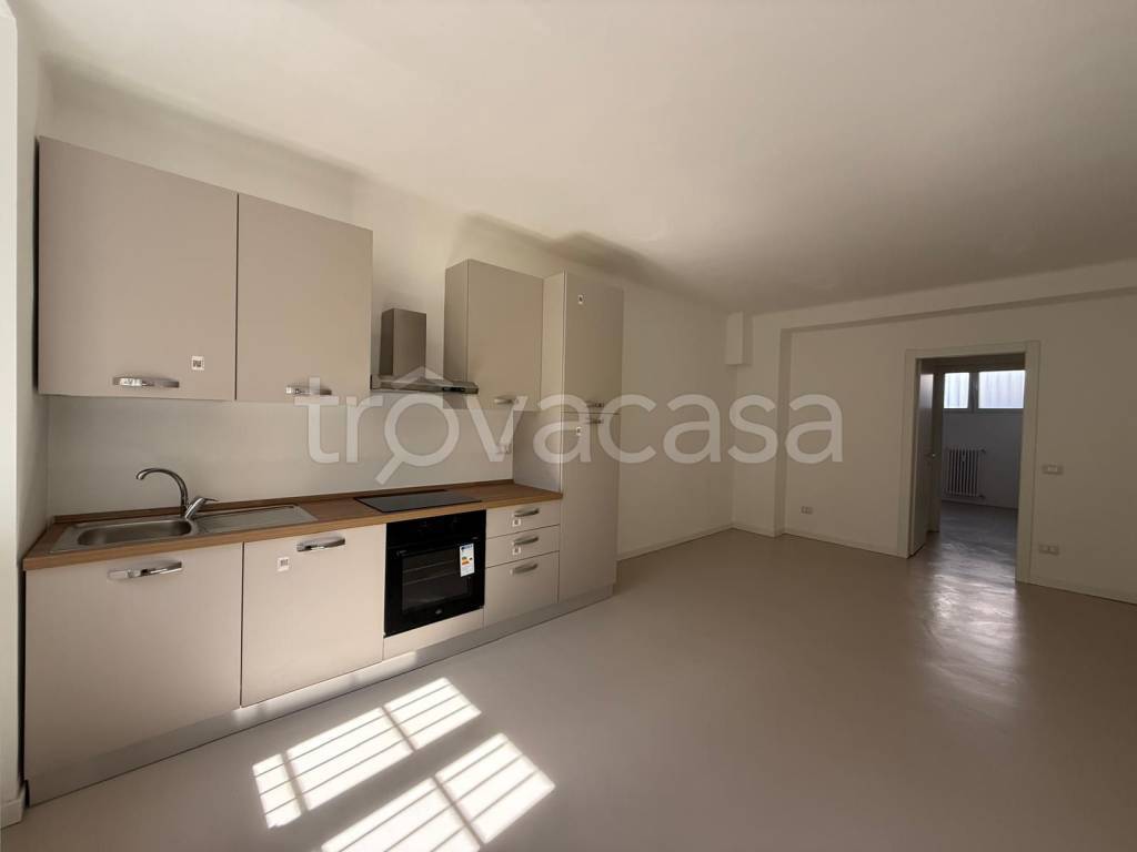appartamento in vendita a Milano in zona Porta Genova
