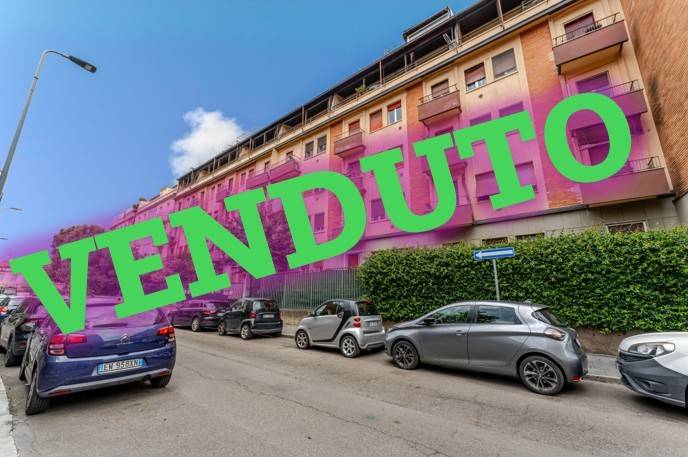 appartamento in vendita a Milano in zona Vigentino