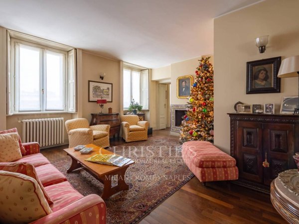 appartamento in vendita a Milano in zona Guastalla