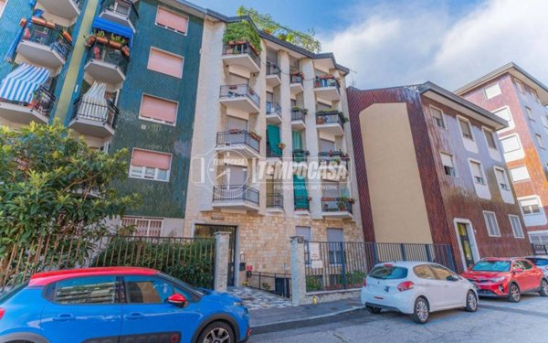 negozio in vendita a Milano in zona Affori