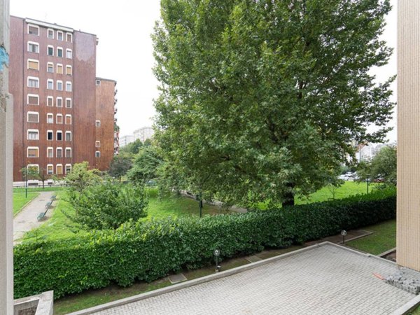 appartamento in vendita a Milano in zona Vigentino