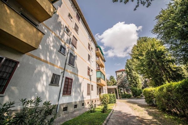 appartamento in vendita a Milano in zona Corvetto
