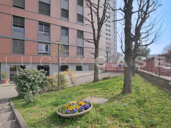 appartamento in vendita a Milano in zona Prato Centenaro