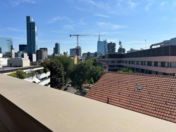 appartamento in vendita a Milano in zona Isola