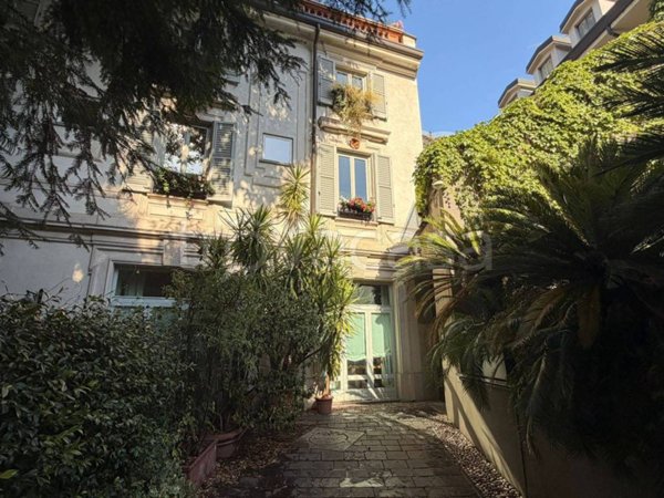 casa indipendente in vendita a Milano in zona Centro Storico