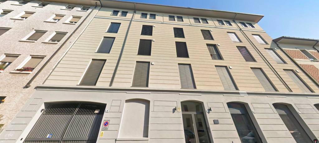 appartamento in vendita a Milano in zona Barona