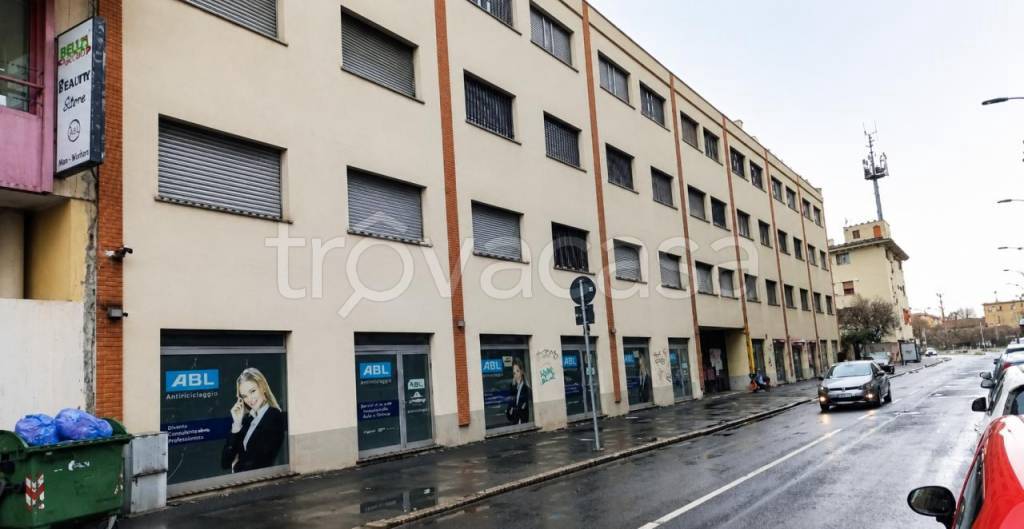 locale commerciale in vendita a Milano in zona Bovisa