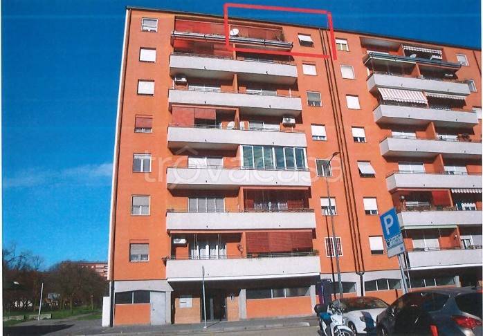 appartamento in vendita a Milano in zona Gallaratese