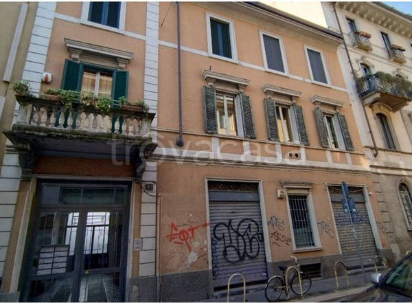 appartamento in vendita a Milano in zona Loreto