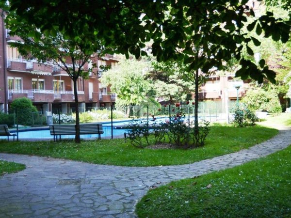 appartamento in vendita a Milano in zona Feltre