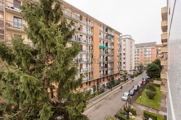 appartamento in vendita a Milano in zona San Siro