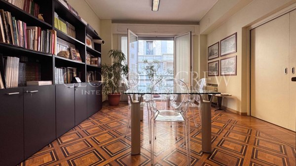 ufficio in vendita a Milano in zona Cadorna
