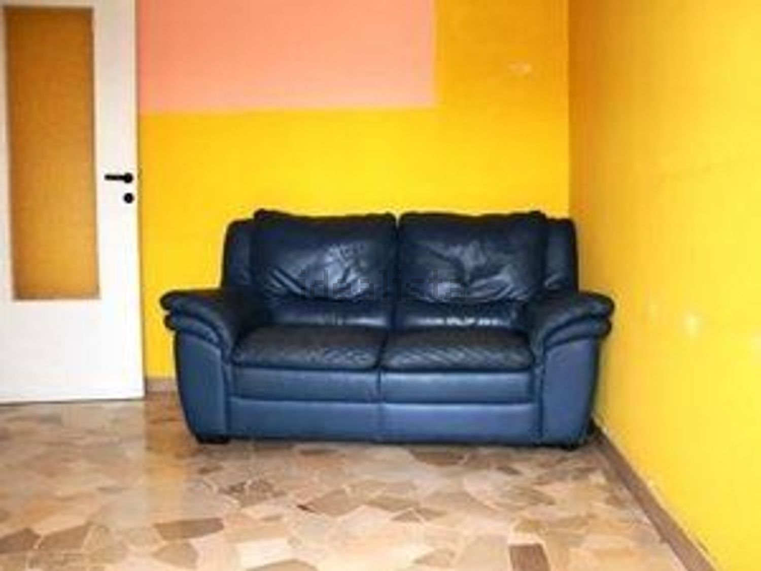 appartamento in vendita a Milano in zona Lorenteggio