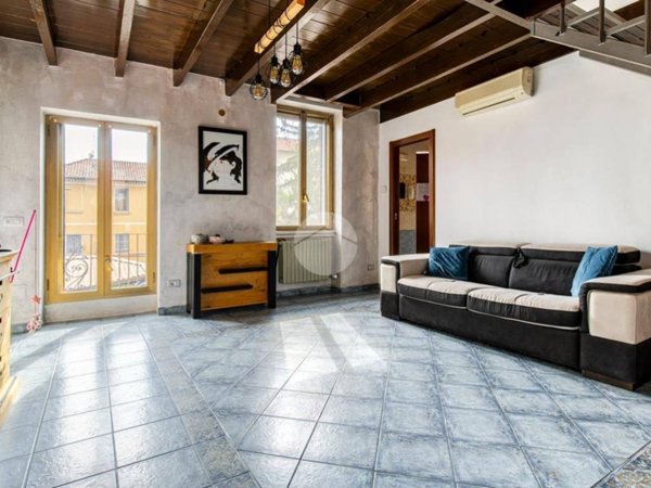 appartamento in vendita a Milano in zona Baggio