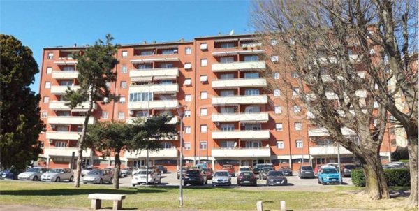 appartamento in vendita a Milano in zona Gallaratese