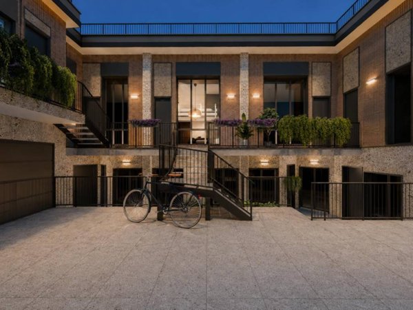 appartamento in vendita a Milano in zona XXII Marzo