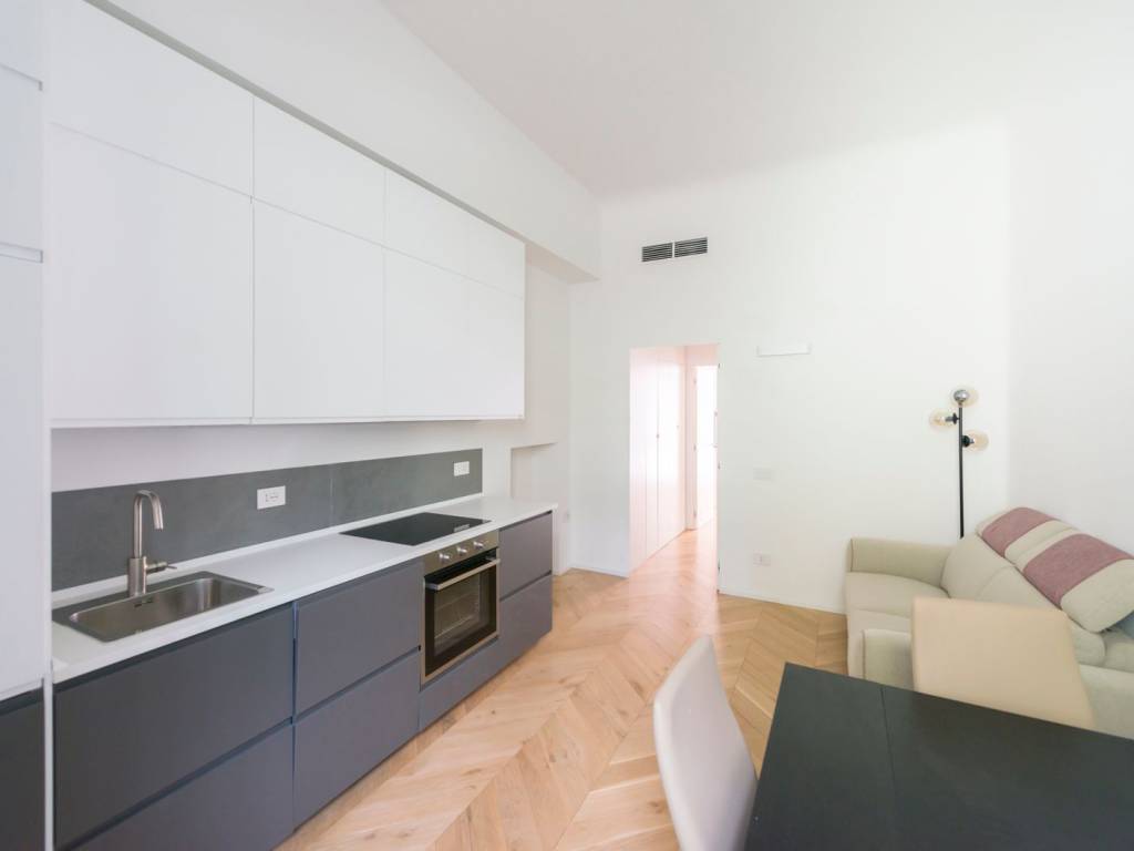 appartamento in vendita a Milano in zona Piazzale Lodi