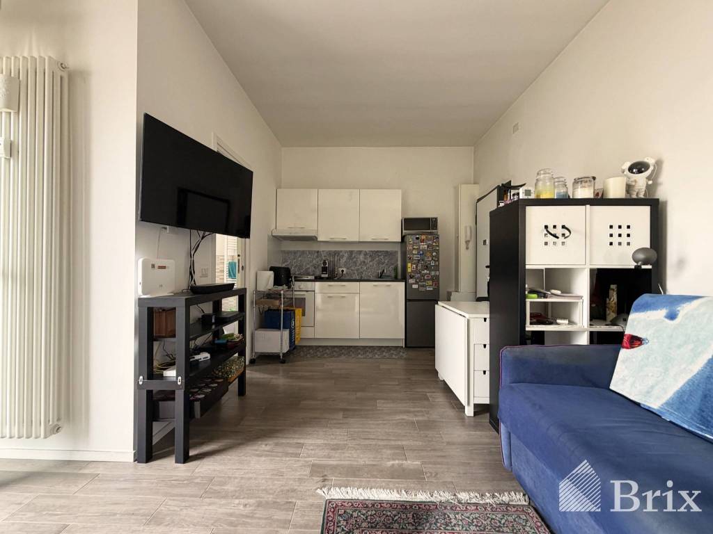 appartamento in vendita a Milano in zona Corsica