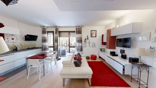 appartamento in vendita a Milano in zona Baggio