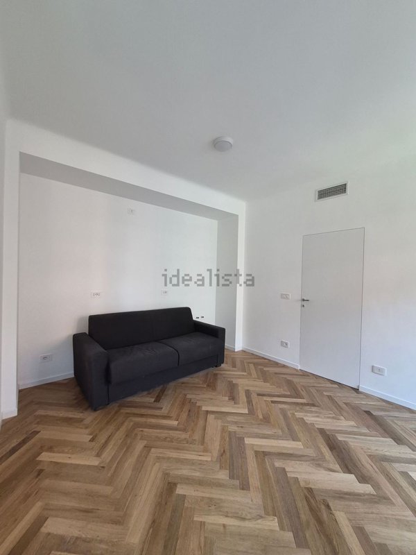 appartamento in vendita a Milano in zona Vigentino