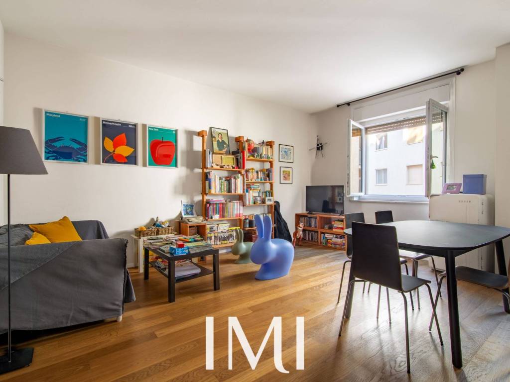 appartamento in vendita a Milano in zona Solari