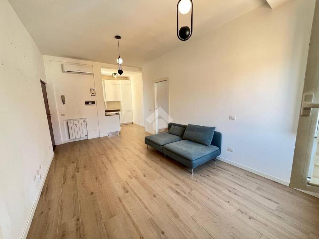 appartamento in vendita a Milano in zona Famagosta