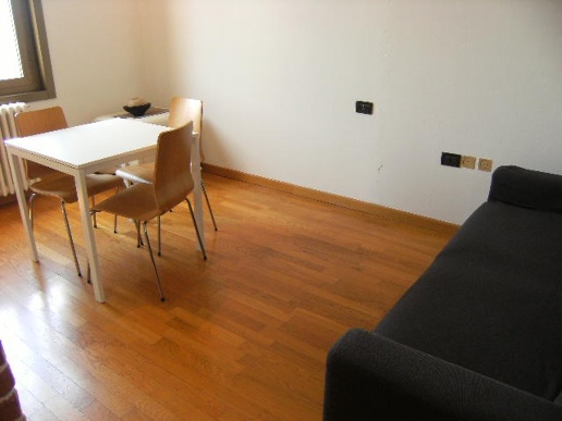 appartamento in vendita a Milano in zona Bande Nere