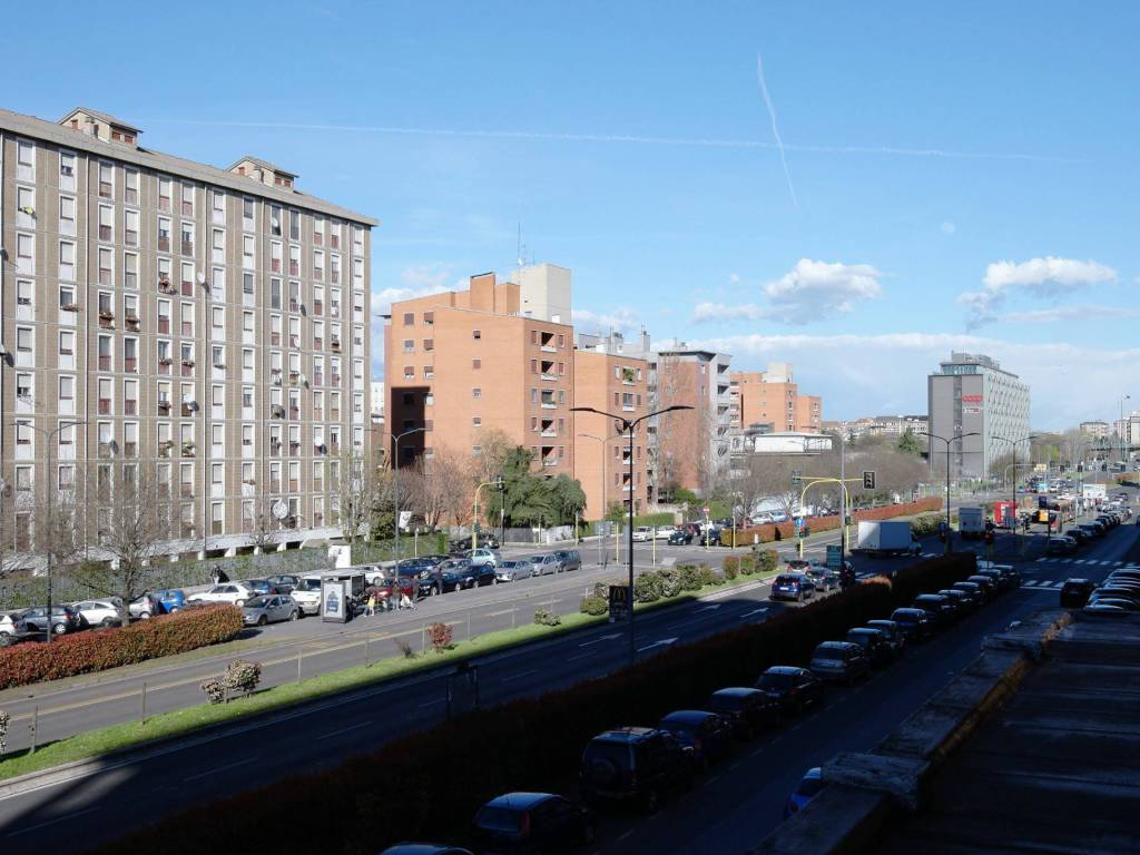 appartamento in vendita a Milano in zona Famagosta