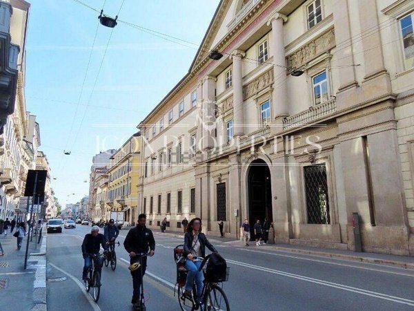 ufficio in vendita a Milano in zona Porta Venezia